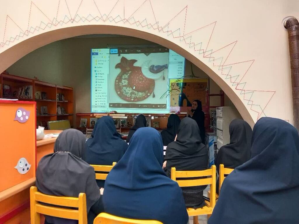 کارگاه‌های تخصصی منطقه‌ای در مرکز کرند غرب برگزار شد