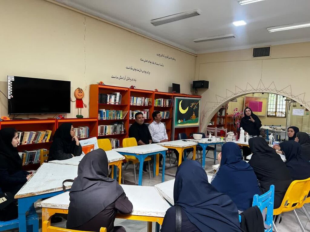 کارگاه‌های تخصصی منطقه‌ای در مرکز کرند غرب برگزار شد