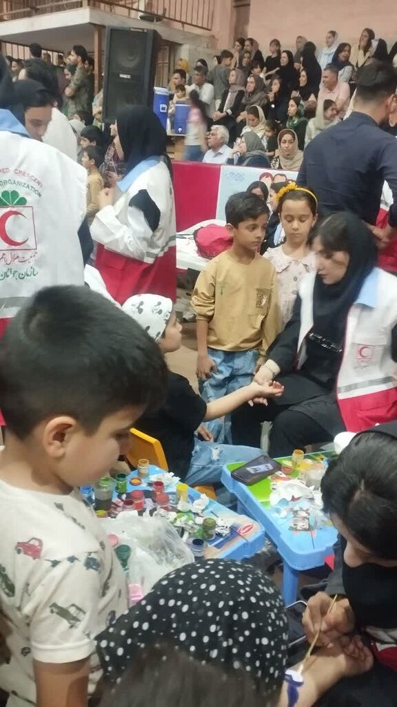 1300181 از شاهنامه تا بازیهای بومی؛ غرفهی کانون اسفراین روح تازهای به جشنواره دمید