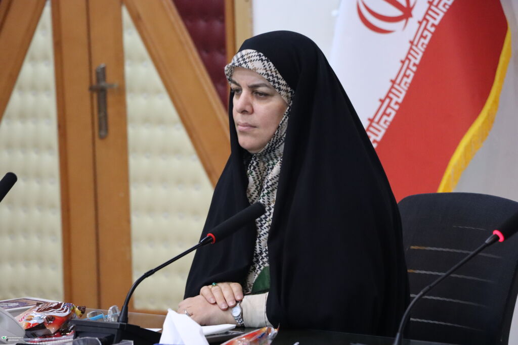 1300189 نمایشگاه هنری «به رنگ شاهنامه» در کانون استان تهران