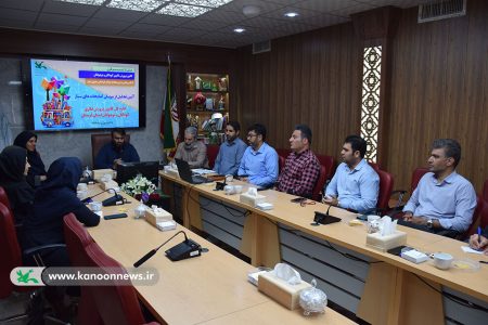 گرامیداشت روز کتابخانه های سیار و تجلیل از مربیان درکانون لرستان