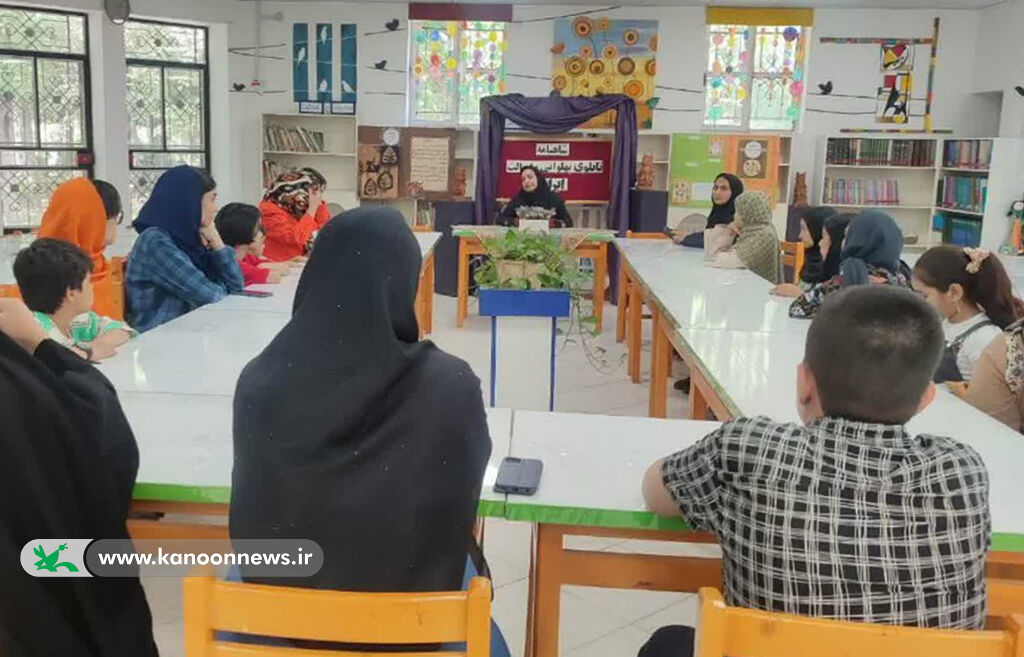 1300209 بزرگداشت حکیم ابوالقاسم فردوسی و پاسداشت زبان فارسی در مراکز کانون استان یزد برگزار شد