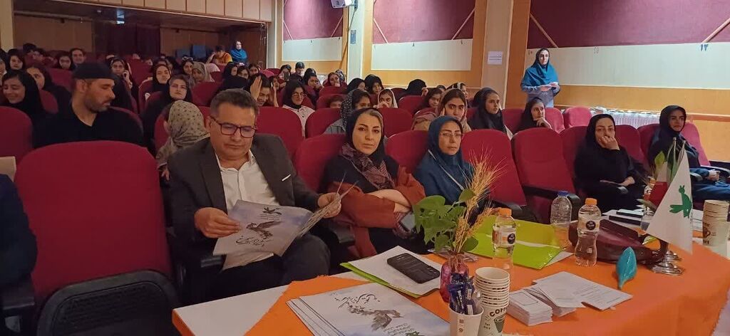 1300472 جشنواره امروز رویا، اشتیاق و گاها درد خاموش نسل جوان را به نمایش گذاشت