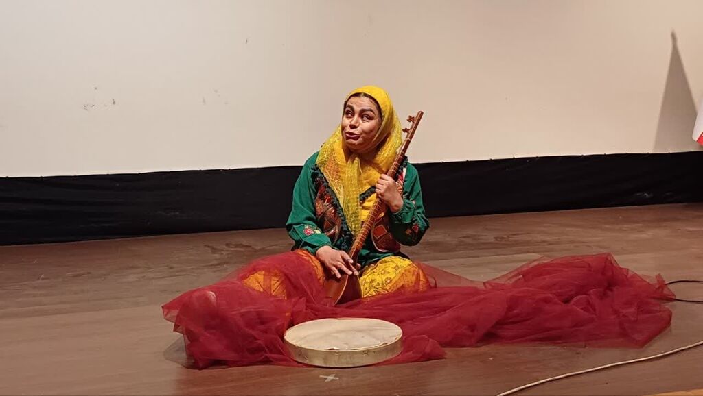 اختتامیه جشنواره مونولوگ همدان با معرفی برترین‌ها پایان یافت