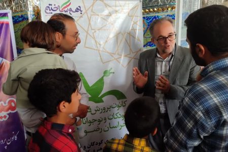 برپایی میز خدمت به مناسبت سالگرد رئیس‌جمهور شهید در کاشمر