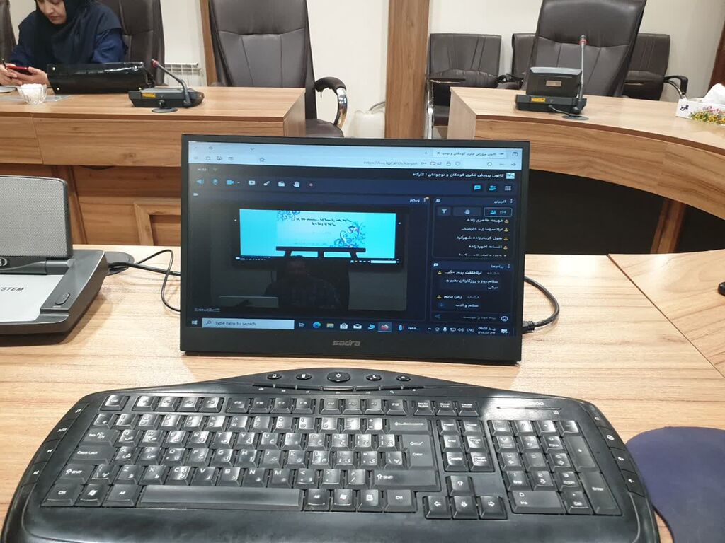 1300879 برگزاری دوره آموزشی «خلاقیت در شعرخوانی برای کودکان و نوجوانان» در خراسان رضوی