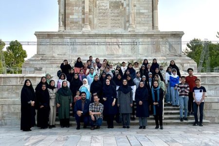 افتتاح باشگاه سیمرغ مشهد در جوار آرامگاه فردوسی؛ روزی به یادماندنی برای ادبیات کودک و نوجوان