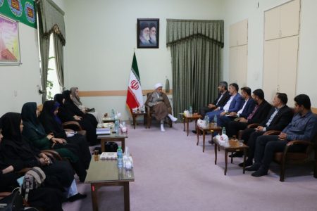 تجلیل نماینده‌ مقام معظم رهبری از مربیان سیار کانون فارس