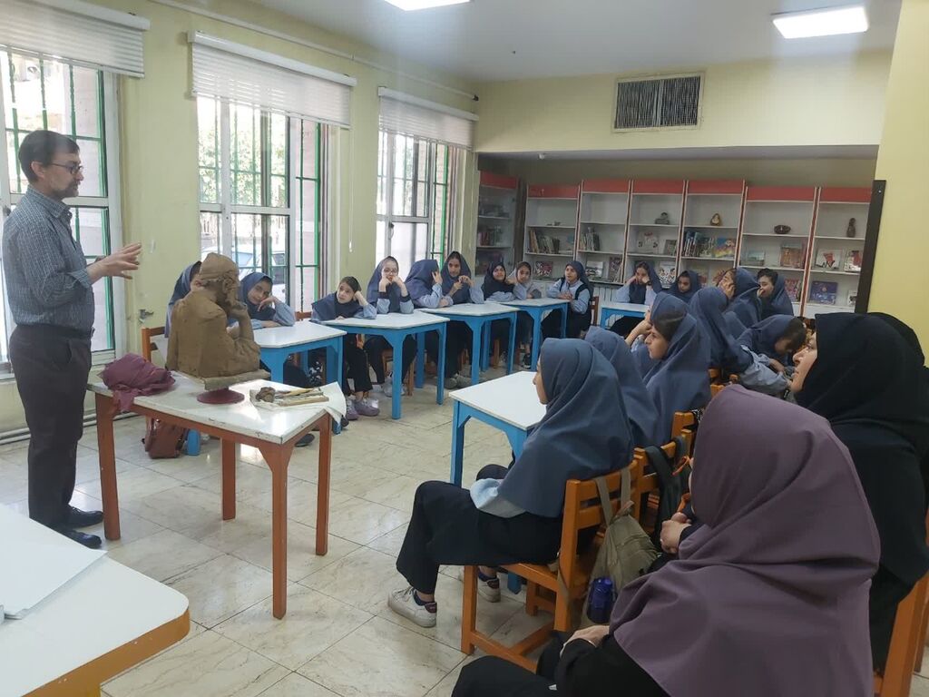 1300990 برگزاری ویژه برنامه 《با حکیم نیشابور》 در مرکز مجتمع کانون البرز