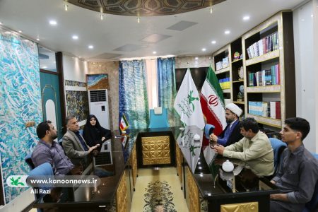 دیدار مدیرکل کانون استان بوشهر با مدیر کانون نخبگان آفتابگردان