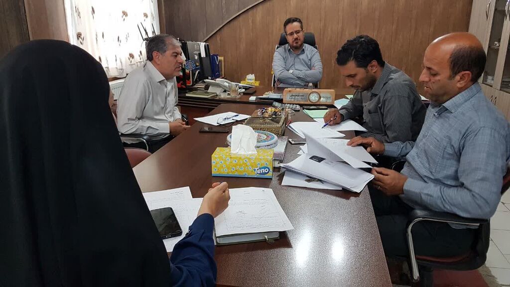 1301135 نشست کمیته شادابسازی و تعمیر و تجهیز مراکز کانون کرمانشاه