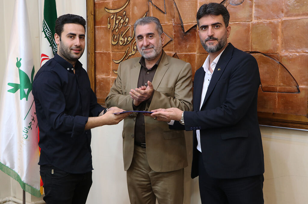 1301289 نقش مربیان مراکز سیار در تحقق عدالت فرهنگی و آموزشی بیبدیل است