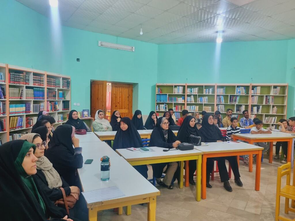 1301314 نشست آشنایی با هوش مصنوعی در کانون پرورش فکری ابوموسی