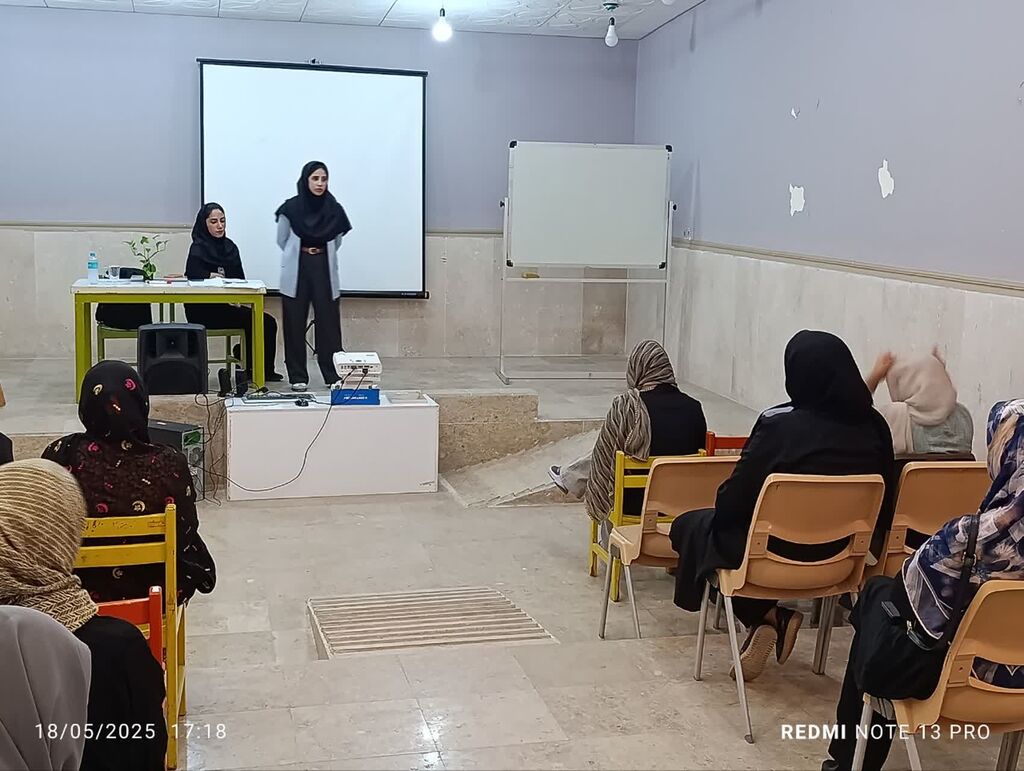 1301380 برگزاری نشست روانشناسی با موضوع "چگونه انگیزه ی درونی فرزندم را پرورش بدهم" در مرکز پارک لاله بندرعباس