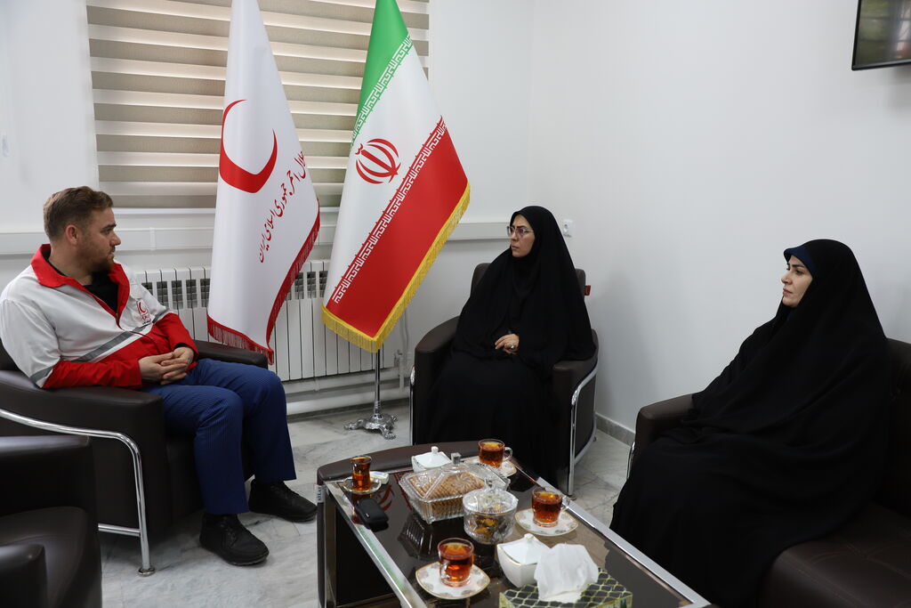 دیدار مدیرکل کانون با مدیرعامل جمعیت هلال احمر استان