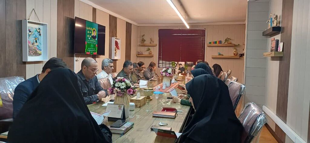 1301558 کانون باید نسلی مؤمن، خلاق، عدالتخواه و هویتمدار تربیت کند