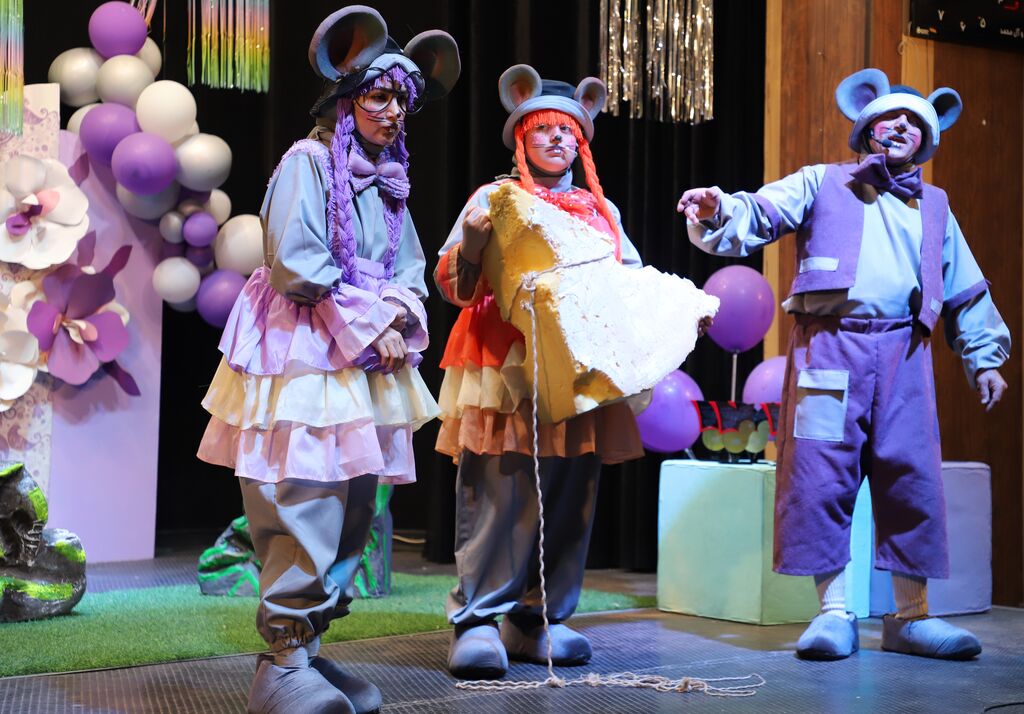 1301590-1 اجرای نمایش«مدرسه موشها» در کانون استان قزوین