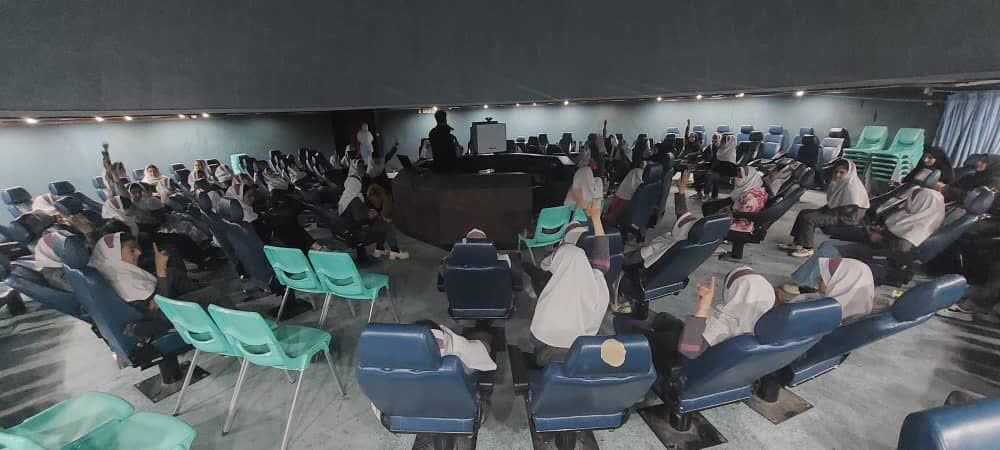 1302027 کانون علوم و فناوریهای نوین زنجان، میزبان ۲۶۰۰ علاقهمند در هفتهای پرستاره