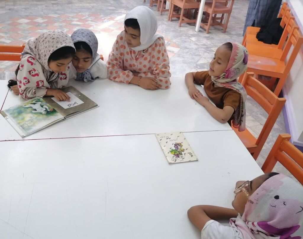 1302052 معرفی شخصیت حکیم خیام نیشابوری به اعضای مرکز فرهنگی جیمآباد