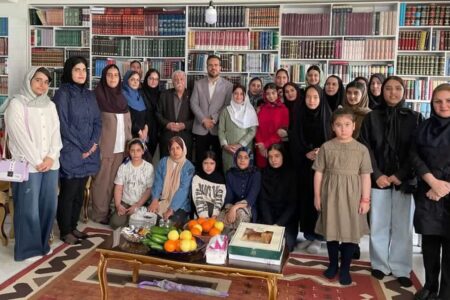 دیدار اعضای کانون کرمانشاه با پژوهشگر و نویسنده تاریخ‌پژوه