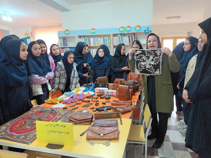 مراکز کانون استان اردبیل برای حمایت از تولید ملی برنامه‌های فرهنگی اجرا کردند