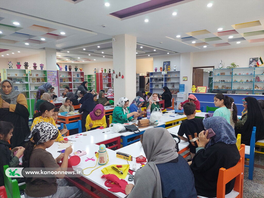 1302161 افتتاحیه کلاسهای تابستانه مرکزعالیشهر با حضور اعضا و مادرانشان
