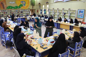 1302576 برگزاری دوره ساخت عروسکهای نمایشی در کانون استان مرکزی