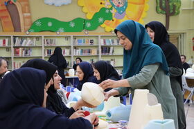 1302578 برگزاری دوره ساخت عروسکهای نمایشی در کانون استان مرکزی