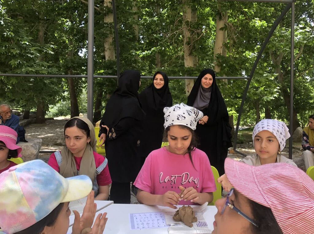 کارگاه باستان‌شناسان کوچک "از کتیبه تا کتاب" در بیستون