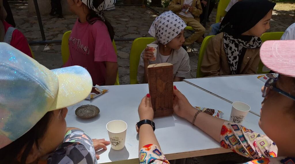 کارگاه باستان‌شناسان کوچک "از کتیبه تا کتاب" در بیستون