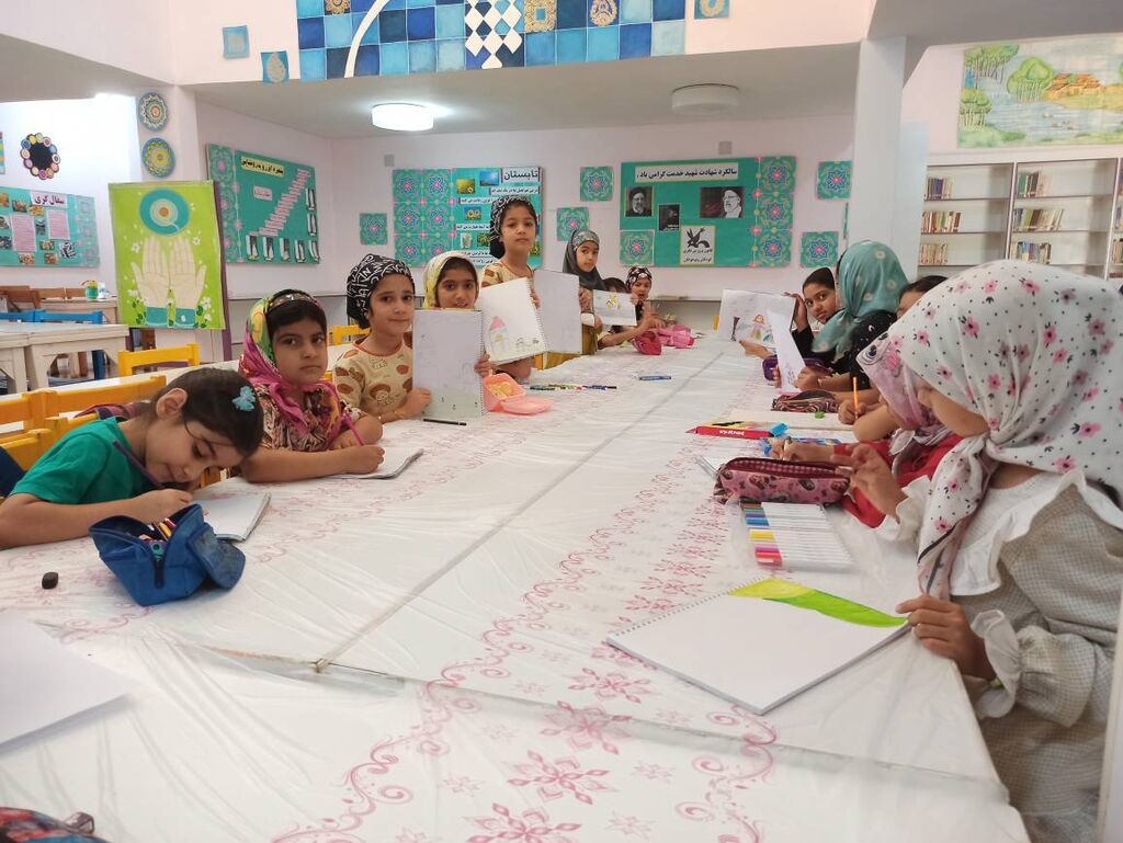 1302791 پاسداشت شهید رییسی در مراکز کانون پرورش فکری فارس