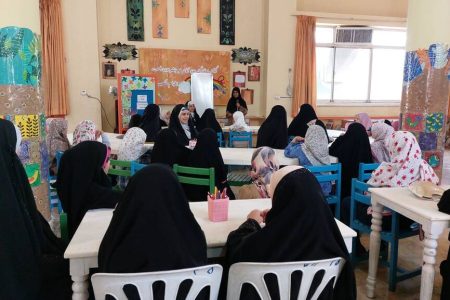 آشنایی کودکان و نوجوانان با ارزش‌های شهیدان خدمت در برنامه‌های فرهنگی کانون فارس