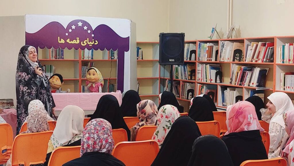 آشنایی کودکان و نوجوانان با ارزش‌های شهیدان خدمت در برنامه‌های فرهنگی کانون فارس