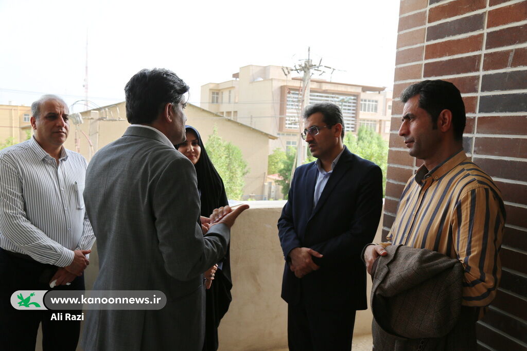 رئیس سازمان مدیریت و برنامه‌ریزی استان بوشهر از مرکز شماره ۱ کانون بوشهر بازدید