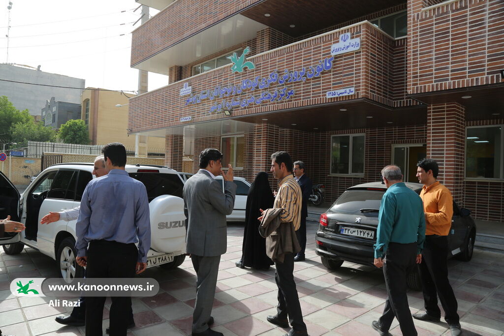 رئیس سازمان مدیریت و برنامه‌ریزی استان بوشهر از مرکز شماره ۱ کانون بوشهر بازدید
