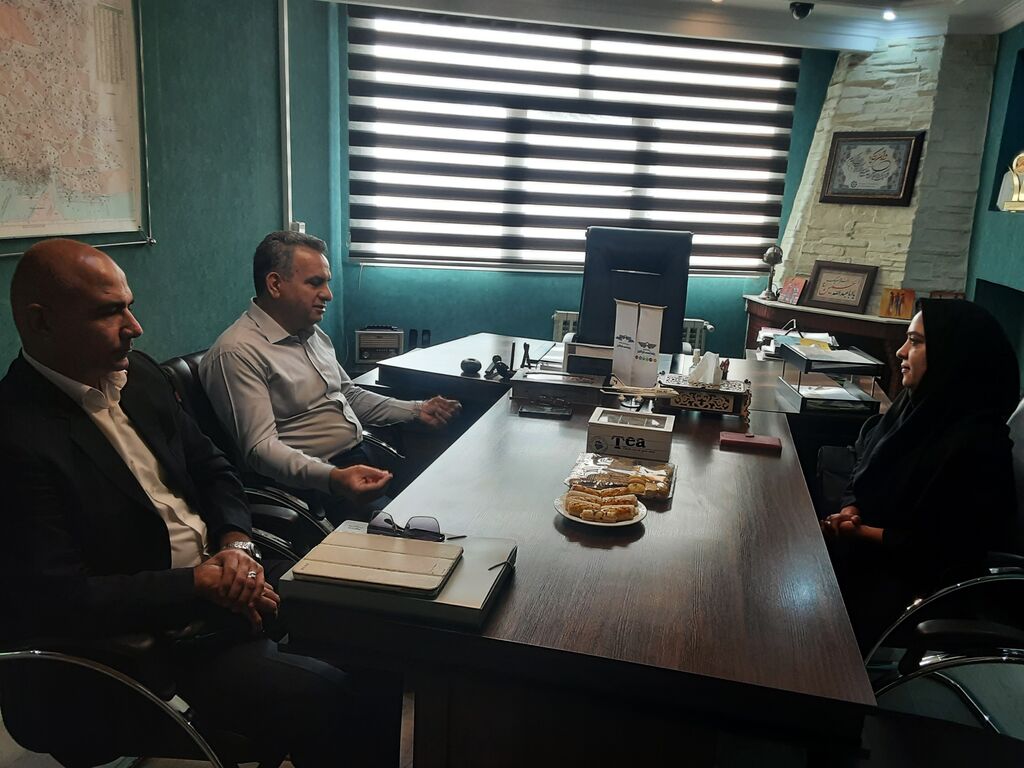 1303363 تلاش کانون البرز برای جذب نوجوانان از طریق فعالیتهای علمی