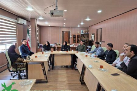 برگزاری نشست هم‌اندیشی اجرای ویژه‌برنامه «تماشاخانه سیار» در شهر بانه