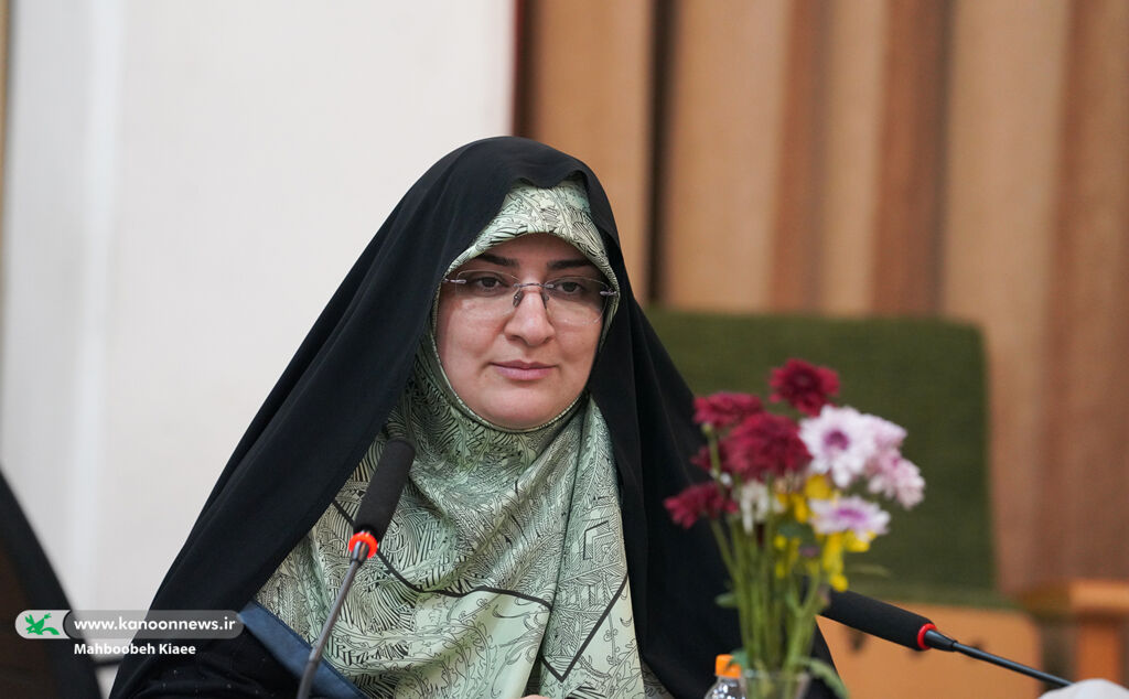 آثار برگزیده بخش علمی بیست‌وششمین جشنواره قصه‌گویی نقد و بررسی شد