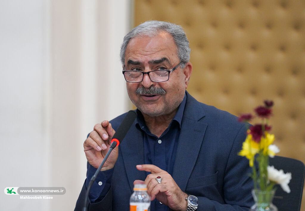 آثار برگزیده بخش علمی بیست‌وششمین جشنواره قصه‌گویی نقد و بررسی شد