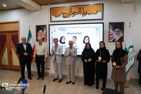 درخشش مربی ادبی کانون همدان در بخش علمی جشنواره قصه‌گویی