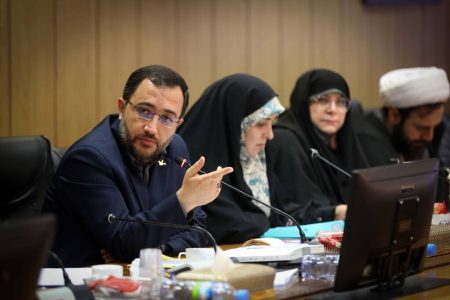 مدیرعامل کانون گزارشی از طرح نماد در زاهدان ارایه کرد