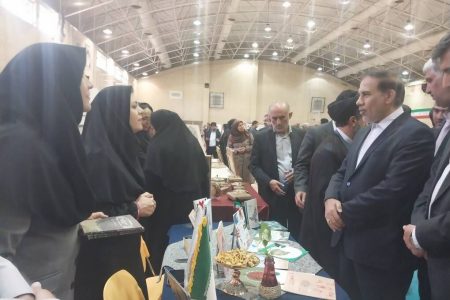 کانون فارس در نمایشگاه دستاوردهای زنان‌توانمند حضوری فعال داشت