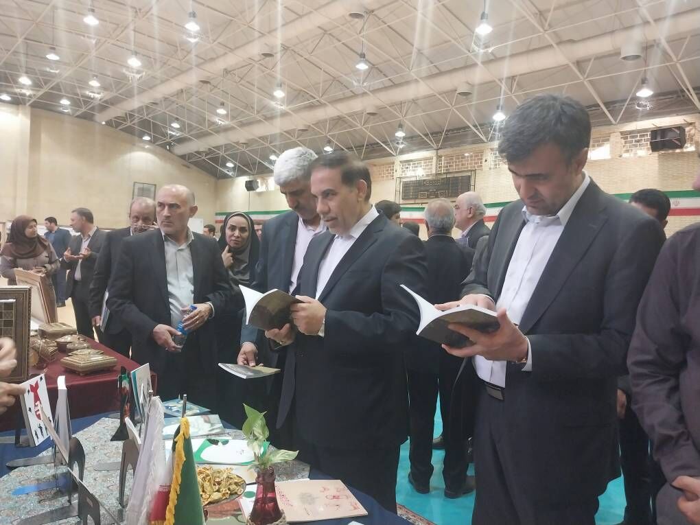 1304046-1 کانون پرورش فکری کودکان فارس در نمایشگاه توانمندسازی زنان حضوری فعال داشت