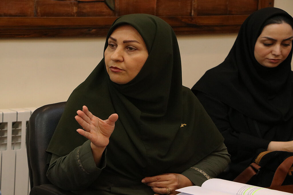 1304356-1 اعضای کارگروهتخصصی فعالیتهای علمی کانون گردهمآمدند