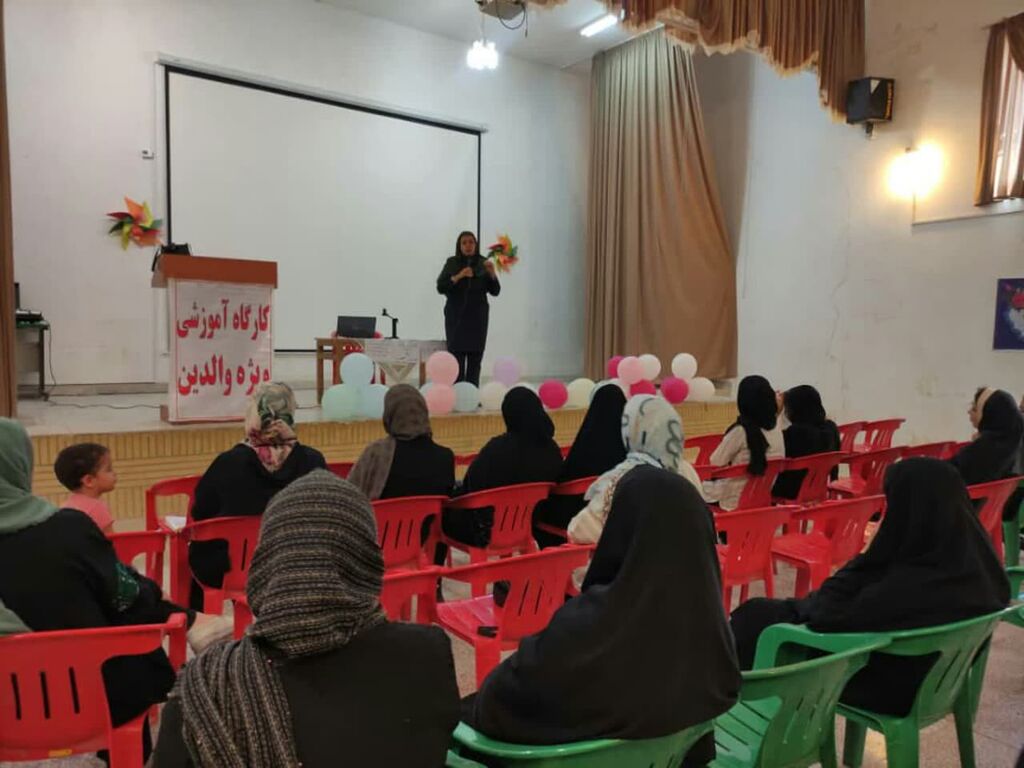 1304417-1 جشن عروسانه در مراکز فرهنگی- هنری همدان برگزار شد