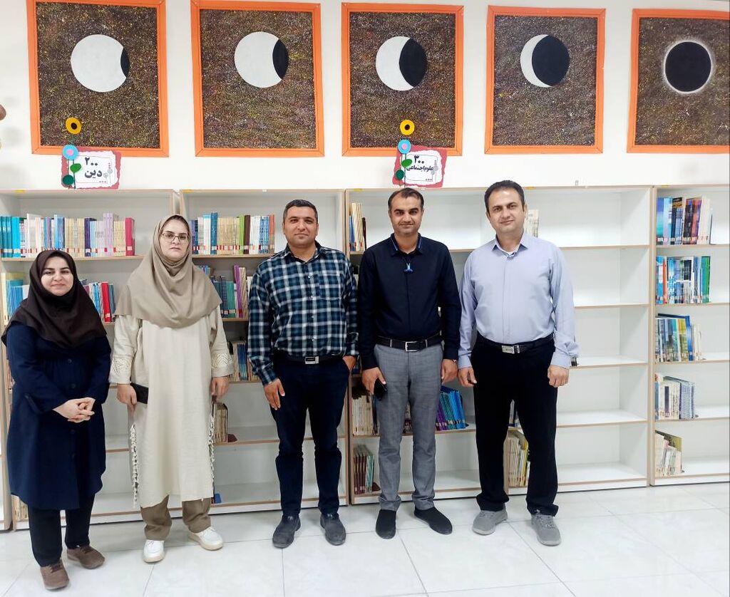 1304516-1 بازدید میدانی معاون فرهنگی و مدیر پروژه اوقات فراغت کانون فارس از مراکز فرهنگیهنری جنوب استان