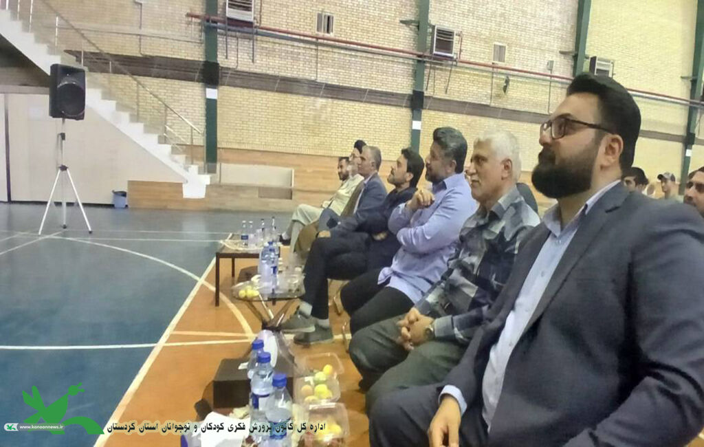 1304529-1 حضور تماشاخانه سیار در سنندج؛ آمیختگی هنر، فرهنگ و امید در دل کودکان و نوجوان