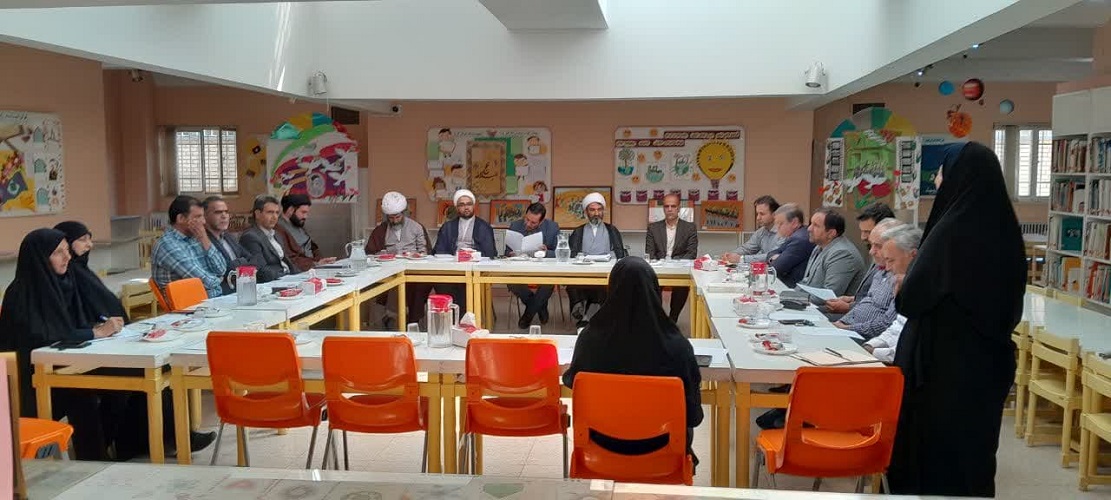برگزاری شورای فرهنگ‌ عمومی شهرستان در کانون شماره یک نایین استان اصفهان