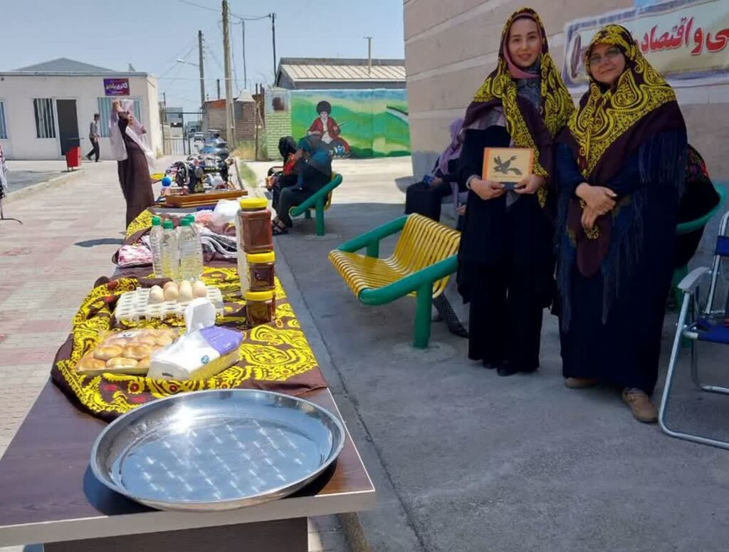 نمایشگاه دست‌سازه‌های بانوان اهل سنت در سالروز ازدواج امام علی(ع) و زهرا(س)