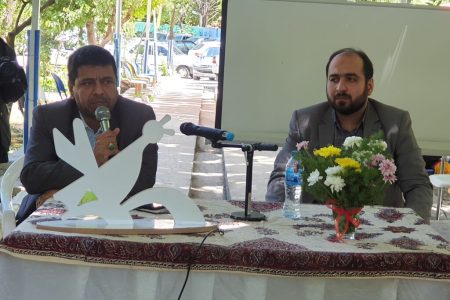 شما مربیان در بطن کار فرهنگی هستید و می‌توانید برای گذر از چالش‌ها راهکار بدهید